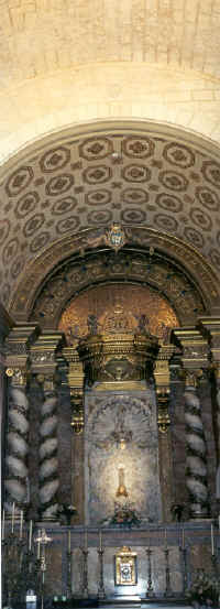 monastery1.jpg (203553 bytes)